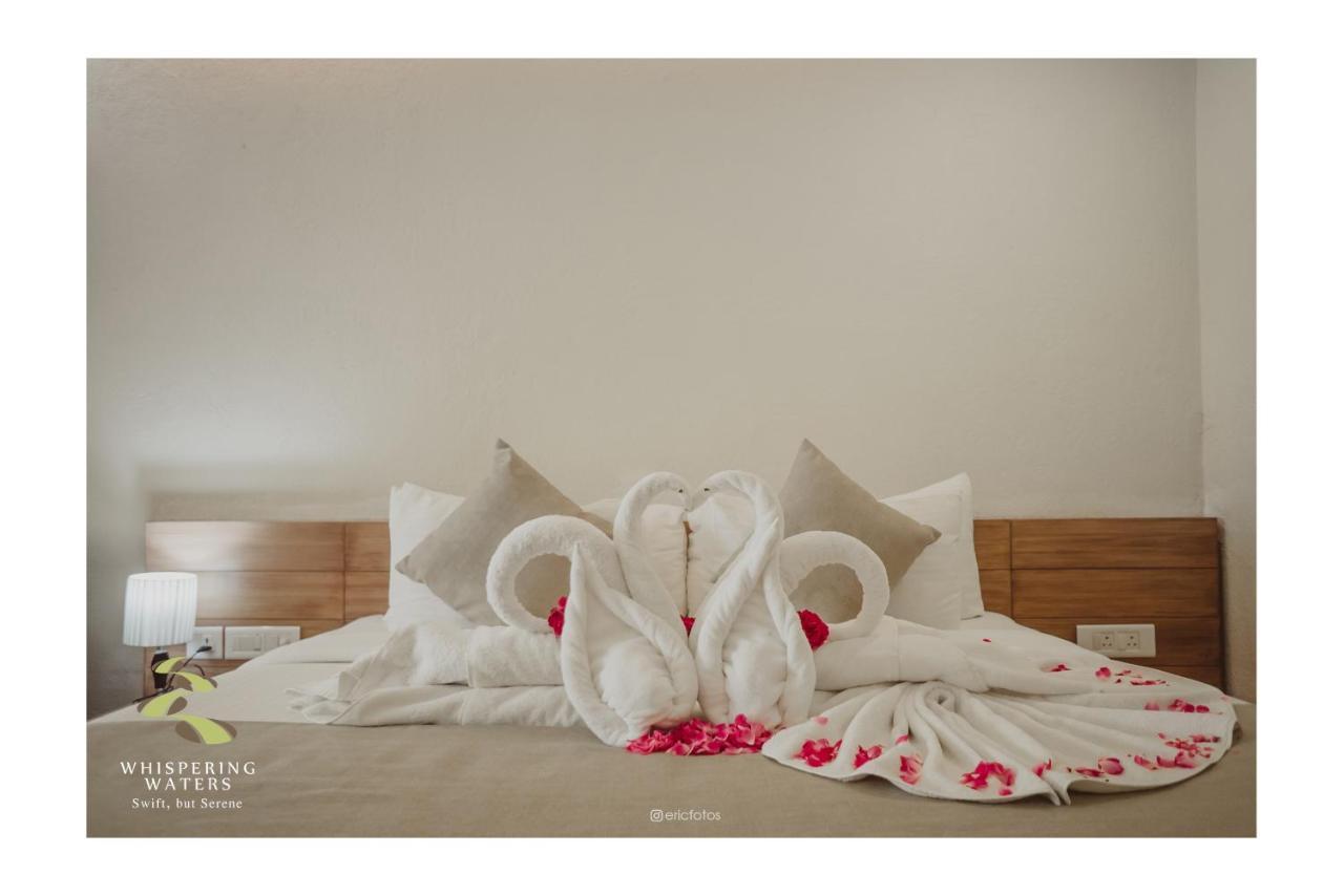 Whispering Waters Hotel Malayattur Luaran gambar