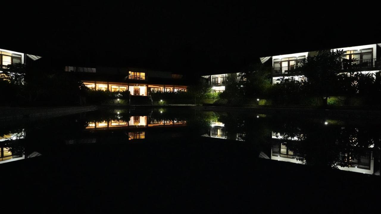 Whispering Waters Hotel Malayattur Luaran gambar